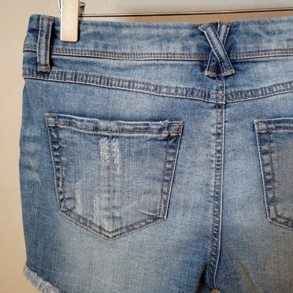 Harper Frayed Step Hem Embroidered Cutoff Denim Jean Shorts - Picture 8 of 16